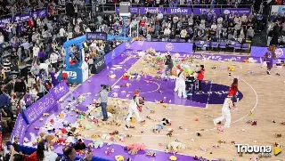 Habrá lluvia de peluches solidaria en el Palencia - Valladolid