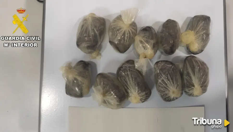 Intenta introducir 10 bellotas de hachís en la cárcel de Dueñas