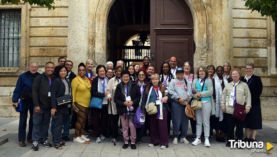 Peregrinos estadounidenses en Palencia 'tras las huellas de San Manuel'